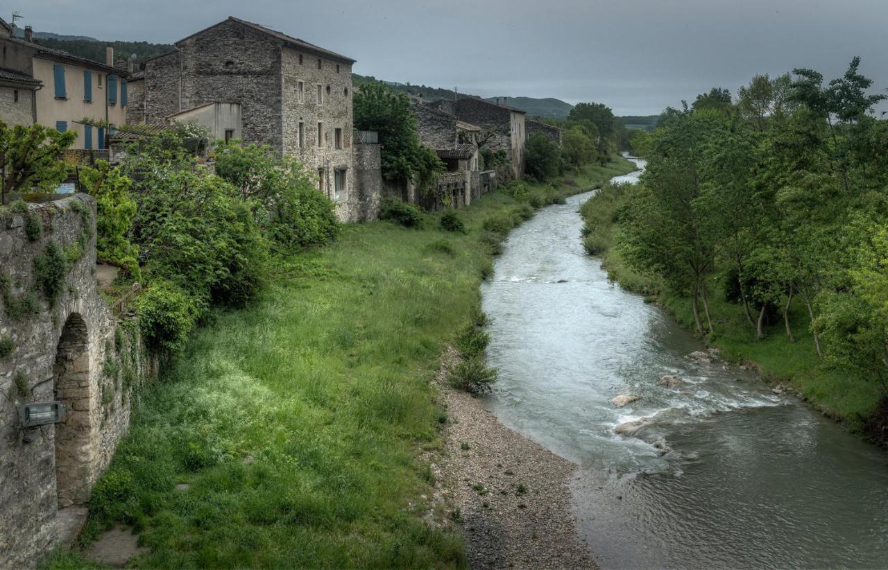 Вилла Les Hirondelles Pont-de-Barret Экстерьер фото